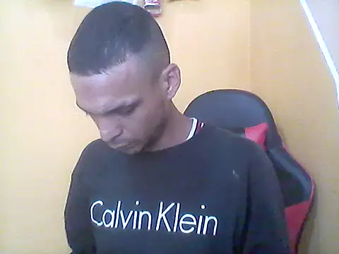 Snapshot of _Dmente_ chatting on 18, 10, 2025 Dmente online show from 18, 10, 2025