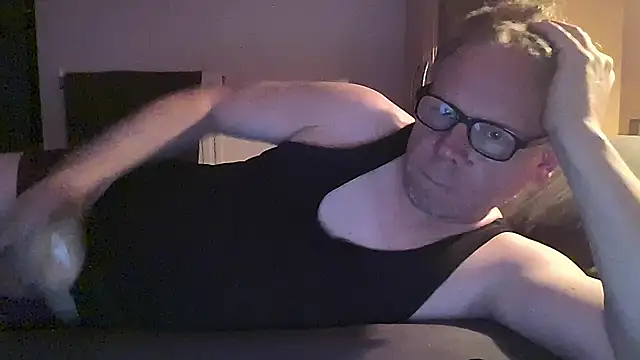 Snapshot of kinkyslet8 chatting on 25, 9, 2025 kinkyslet8 online show from 25, 9, 2025