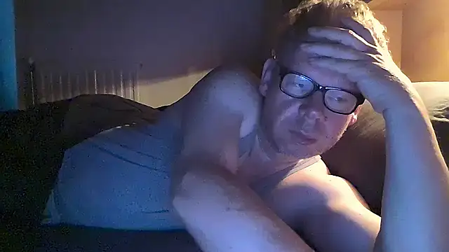 Snapshot of kinkyslet8 chatting on 14, 6, 2026 kinkyslet8 online show from 14, 6, 2026