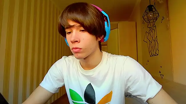 gayGamogey online show from 7, 3, 2025