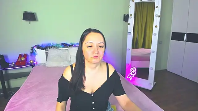 Snapshot of AngellLika chatting on 12, 12, 2024 AngellLika online show from 12, 12, 2024