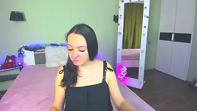 Snapshot of AngellLika chatting on 13, 12, 2024 AngellLika online show from 13, 12, 2024
