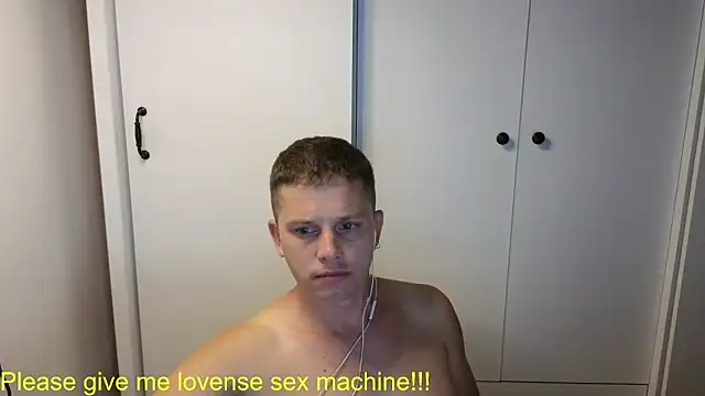 Snapshot of BigL0ve chatting on 23, 7, 2026 BigL0ve online show from 23, 7, 2026