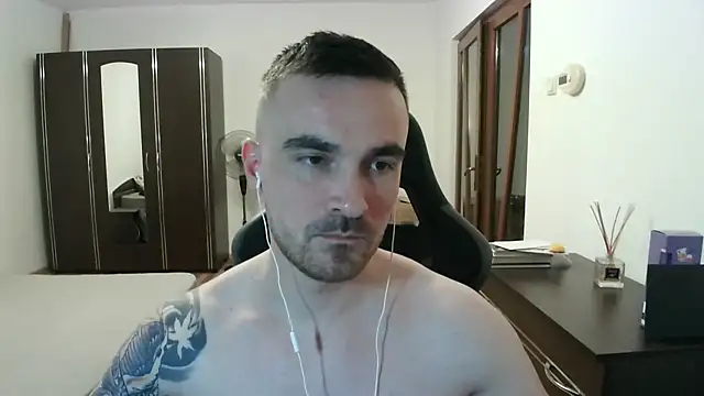 Snapshot of mu5clemania2 chatting on 18, 5, 2026 mu5clemania2 online show from 18, 5, 2026