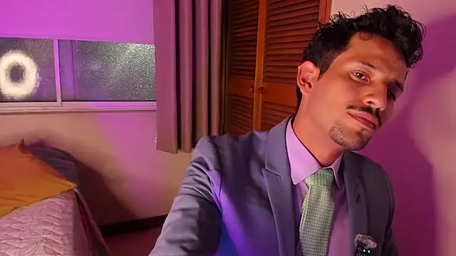 Nicholasrodrii online show from 10, 2, 2026