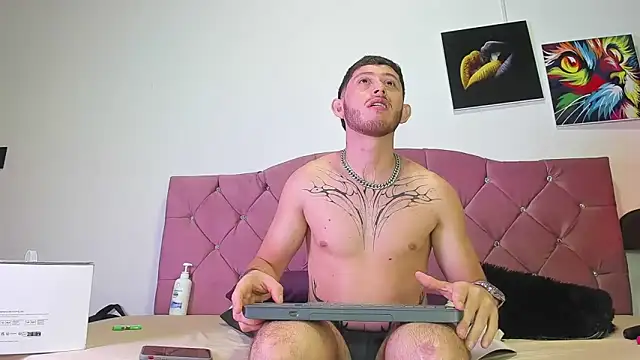 Snapshot of louis_bcasta1 chatting on 17, 3, 2025 louis bcasta1 online show from 17, 3, 2025