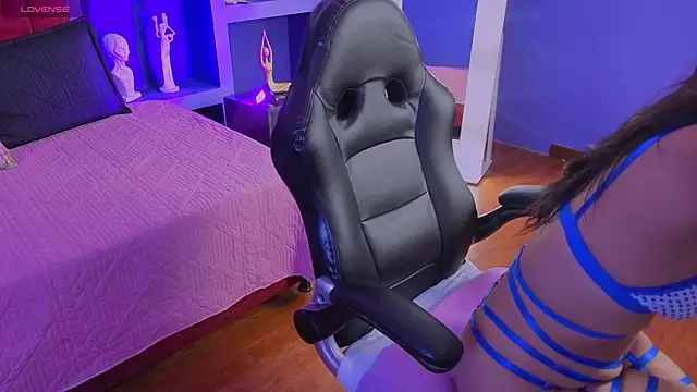 amy fox2 online show from 14, 4, 2026