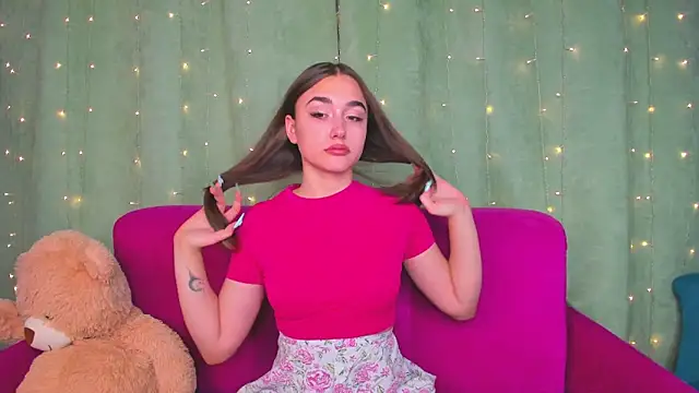 EvaLil online show from 4, 1, 2025