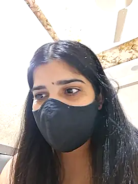 Snapshot of aaliya_bhattt chatting on 23, 6, 2026 aaliya bhattt online show from 23, 6, 2026