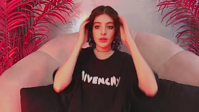 EvaHalsey online show from 21, 11, 2025