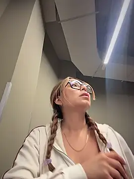 vixen allure online show from 13, 1, 2026