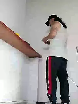 AndresSmith   online show from 3, 1, 2025