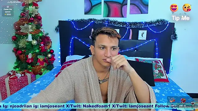 Snapshot of nakedfoam1 chatting on 27, 12, 2024 nakedfoam1 online show from 27, 12, 2024
