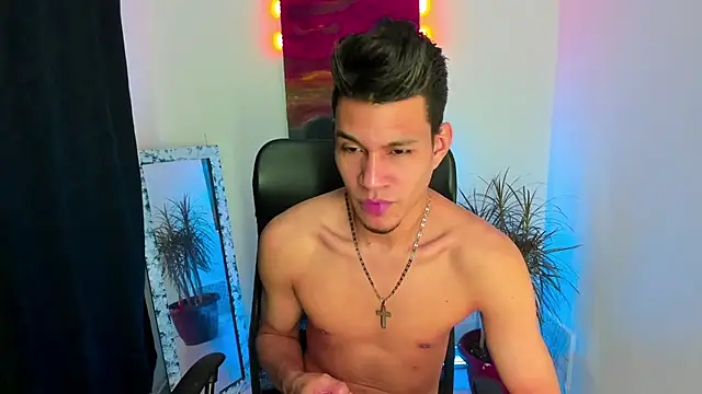 Snapshot of dirtyboy_23 chatting on 8, 10, 2025 dirtyboy 23 online show from 8, 10, 2025