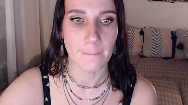 Snapshot of pepper_milf chatting on 12, 3, 2025 pepper milf online show from 12, 3, 2025