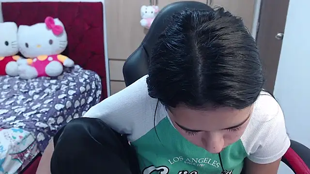 kayla k18 online show from 19, 2, 2026