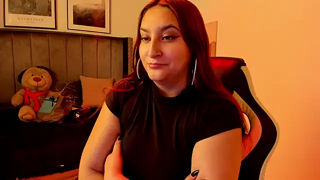 Alaia Cute online show from 27, 2, 2025