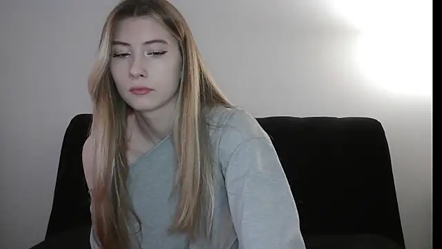 ErikaShyy online show from 20, 11, 2025