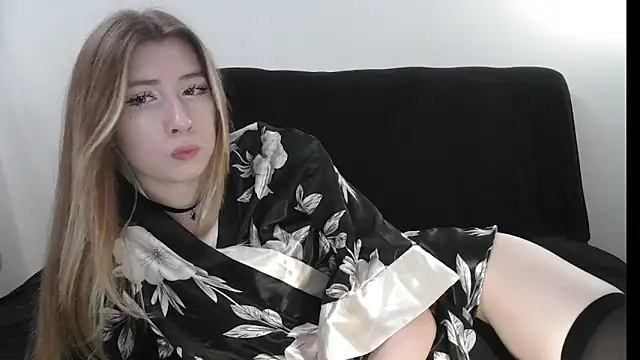 Snapshot of ErikaShyy chatting on 11, 6, 2026 ErikaShyy online show from 11, 6, 2026