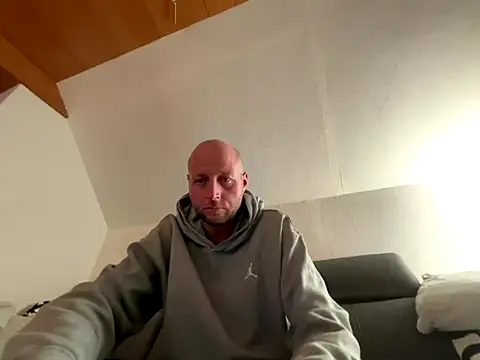 nikeaddicted2 online show from 22, 11, 2025