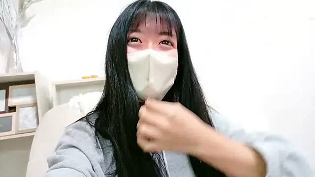 Snapshot of yukinA_xoxo chatting on 8, 12, 2024 yukinA xoxo online show from 8, 12, 2024