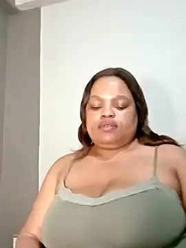 hugemelonsxxx online show from 5, 3, 2025