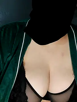 Snapshot of tota_ chatting on 5, 5, 2026 tota online show from 5, 5, 2026