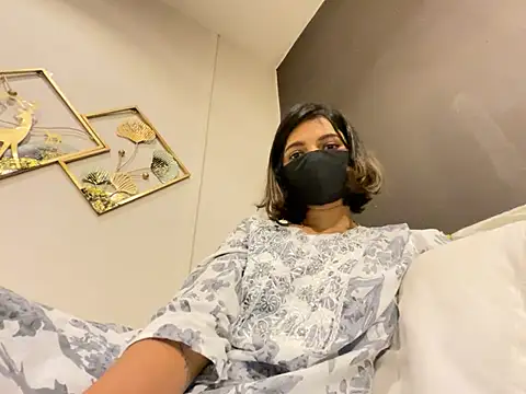 MaYaa  11 online show from 17, 3, 2025