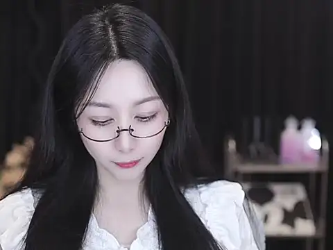 Nuyoah-77 online show from 24, 2, 2026