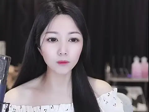 Nuyoah-77 online show from 20, 4, 2026