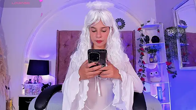 LadyAvalon online show from 13, 11, 2025