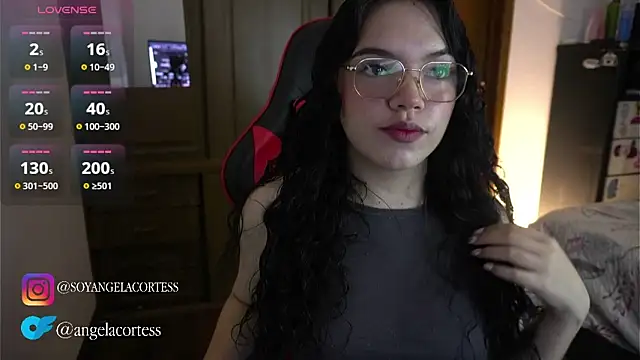 angela cortes  online show from 26, 10, 2025