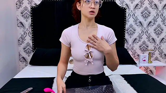 SaaraBrown online show from 17, 1, 2026