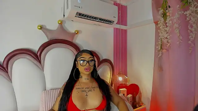 Snapshot of Mia_Jansen chatting on 9, 7, 2026 Mia Jansen online show from 9, 7, 2026