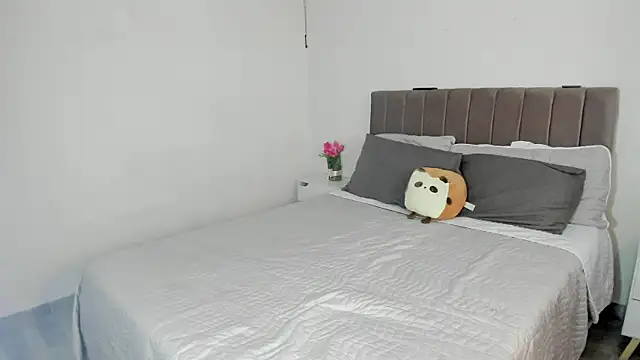 Ori valentina online show from 19, 9, 2025