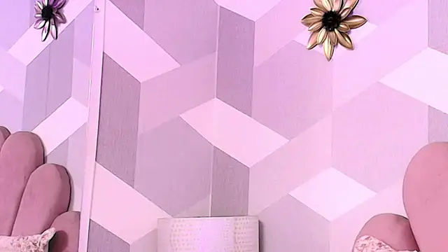 KylieMonnett online show from 28, 2, 2026