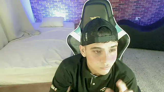 Snapshot of zacariasss_ chatting on 27, 9, 2025 zacariasss online show from 27, 9, 2025