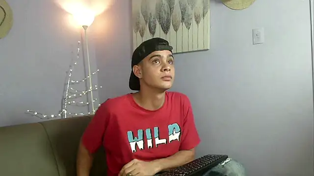 Snapshot of zacariasss_ chatting on 15, 10, 2025 zacariasss online show from 15, 10, 2025