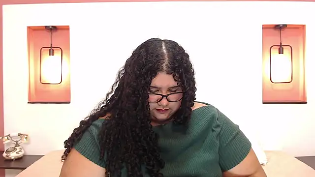 Snapshot of Miley_Collins chatting on 7, 1, 2025 Miley Collins online show from 7, 1, 2025