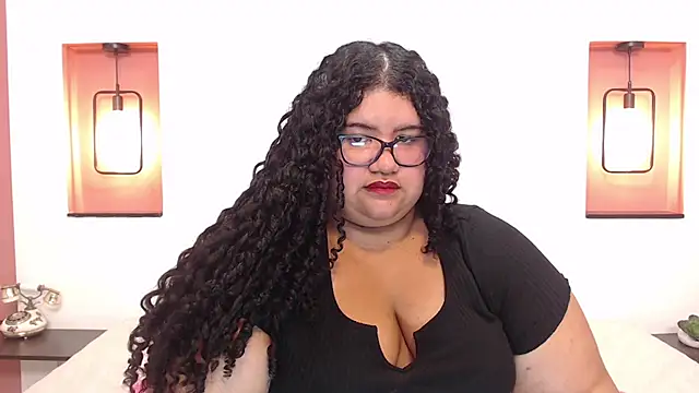 Snapshot of Miley_Collins chatting on 26, 2, 2025 Miley Collins online show from 26, 2, 2025