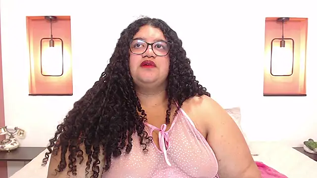 Snapshot of Miley_Collins chatting on 26, 2, 2025 Miley Collins online show from 26, 2, 2025