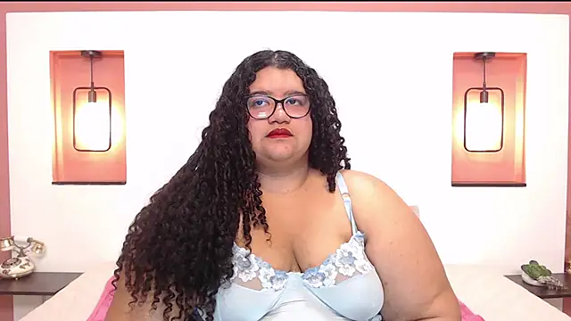 Snapshot of Miley_Collins chatting on 27, 2, 2025 Miley Collins online show from 27, 2, 2025