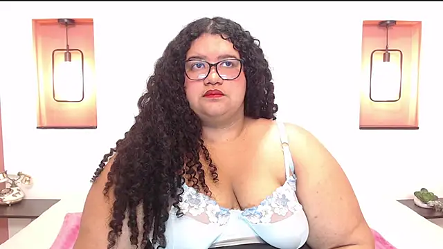 Snapshot of Miley_Collins chatting on 10, 3, 2025 Miley Collins online show from 10, 3, 2025