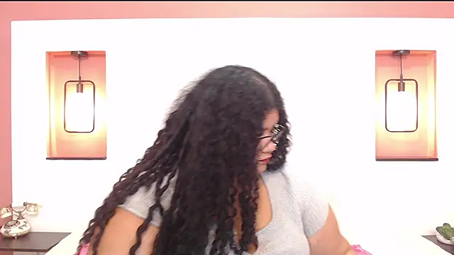 Snapshot of Miley_Collins chatting on 11, 3, 2025 Miley Collins online show from 11, 3, 2025