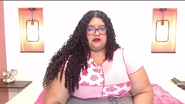 Snapshot of Miley_Collins chatting on 13, 3, 2025 Miley Collins online show from 13, 3, 2025