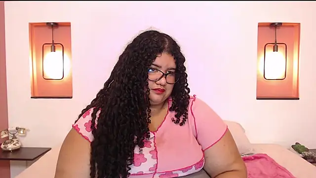 Snapshot of Miley_Collins chatting on 13, 3, 2025 Miley Collins online show from 13, 3, 2025