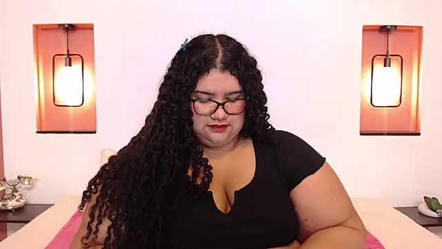 Snapshot of Miley_Collins chatting on 21, 3, 2025 Miley Collins online show from 21, 3, 2025