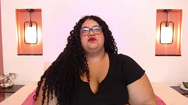 Snapshot of Miley_Collins chatting on 21, 3, 2025 Miley Collins online show from 21, 3, 2025