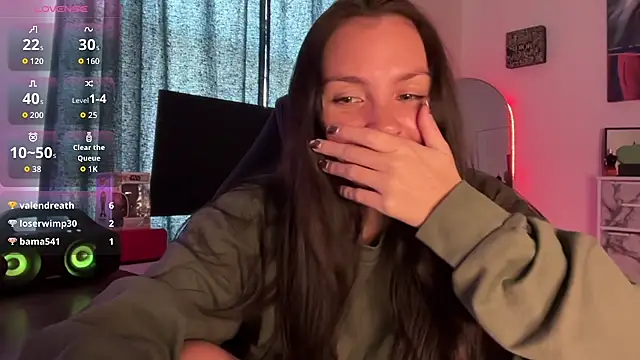 sweetsariaah online show from 8, 11, 2025