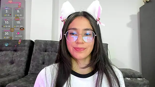 emmadiaz1 online show from 3, 1, 2025